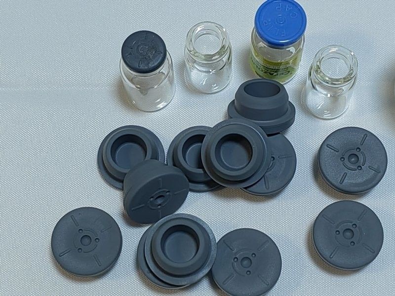 28 mm 32 mm Óxido de etileno Consumíveis médicos esterilizados Bromo tampas de borracha de butil para frasco de vidro para injecção